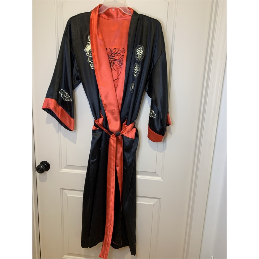 Reversible Embroidered Chinese Dragon Satin Kimono Style Red And Black‎